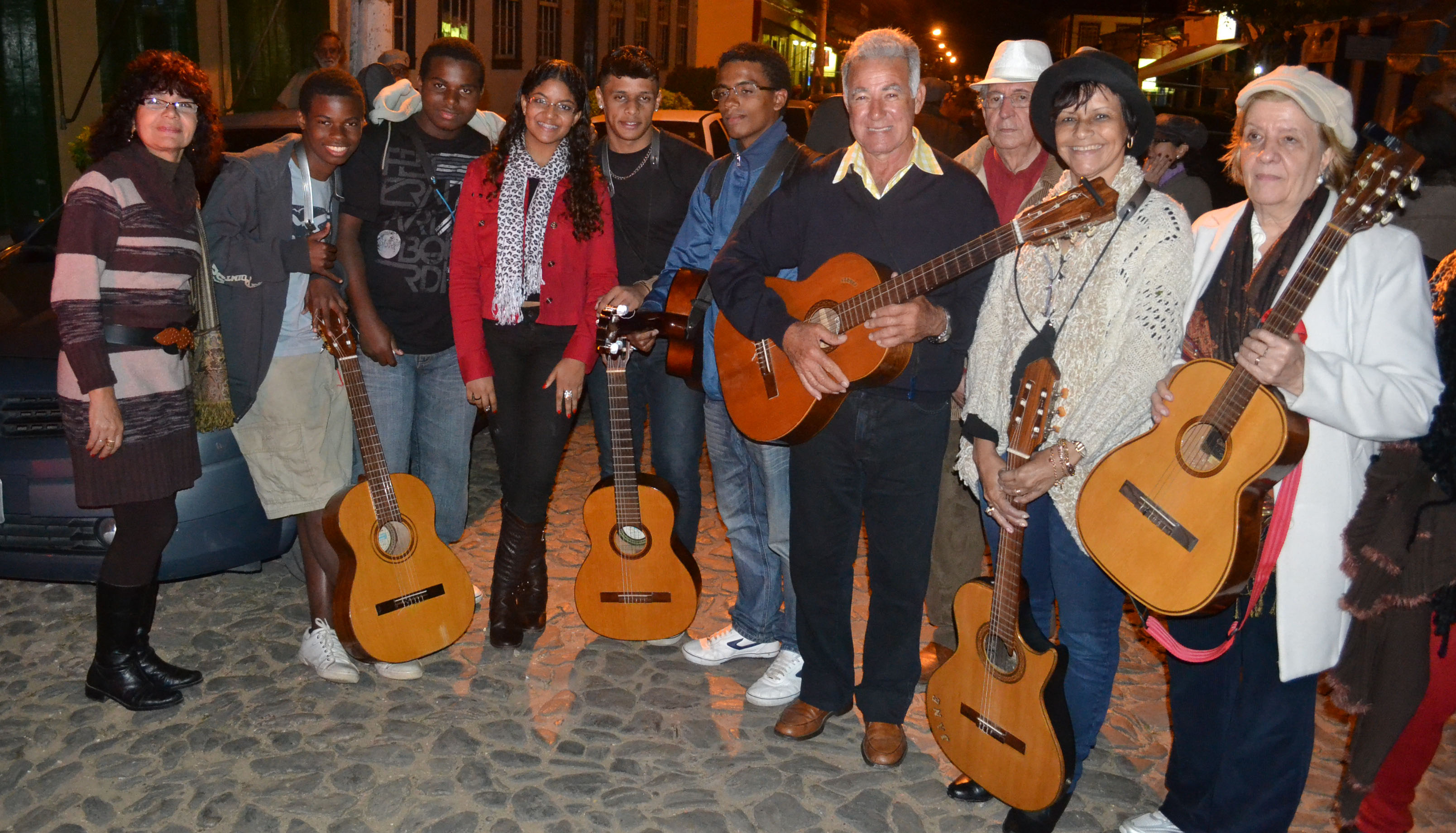 Aniversário do Papa Francisco tem apresentação de violinista brasileira