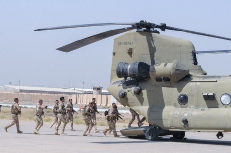 Base no Iraque que recebe tropas dos EUA é atingida por 2 foguetes ...