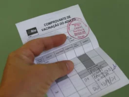 O passaporte vacinal era exigido desde o dia 12 de novembro de 2021 em lugares de uso coletivo Tânia Rêgo/Agência Brasil