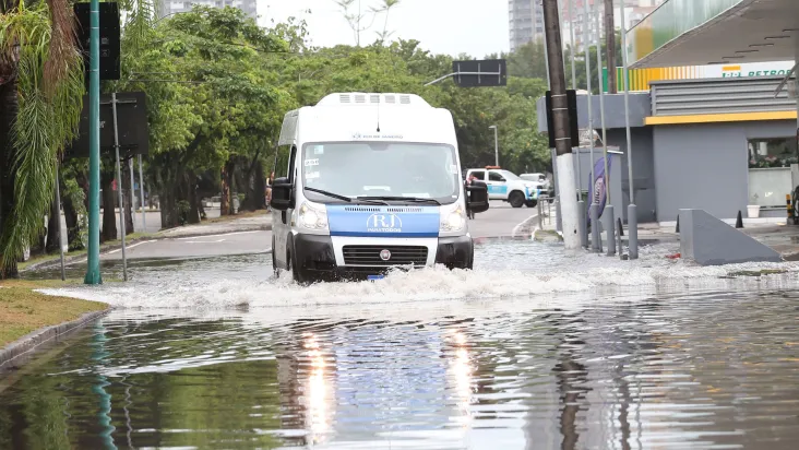 Chuvas provocam alagamento na capital fluminense Crédito: Cléber Mendes/Estadão Conteúdo
